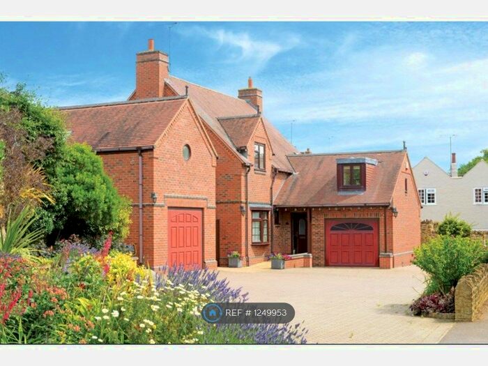 4 Bedroom Detached House To Rent In Medbourne, Market Harborough LE16