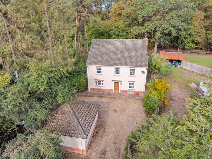 4 Bedroom Detached House For Sale In Norton Road, Tostock, Bury St. Edmunds, IP30