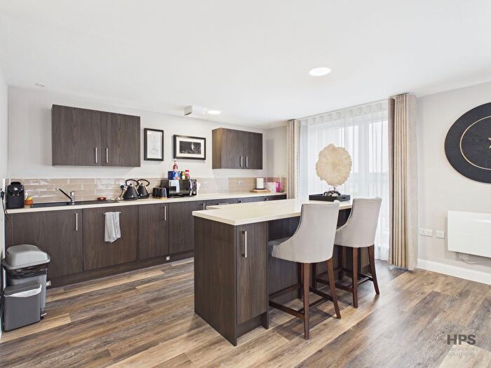 2 Bedroom Flat For Sale In Uplands Place, High Street, Cambridge, CB23