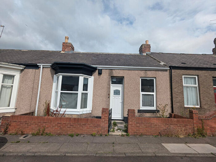 3 Bedroom Cottage To Rent In Rokeby Street, Sunderland, SR4