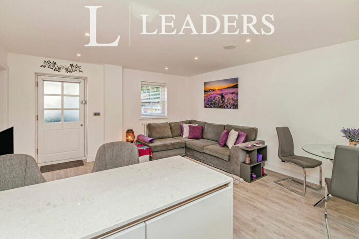 1 Bedroom Flat To Rent In Hawkley Mews, CM12