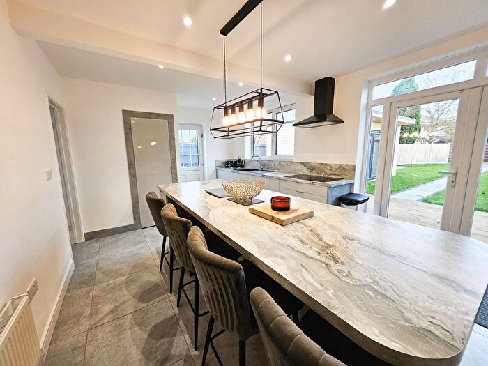 3 Bedroom Semi-Detached House To Rent In Beechcroft Road, Balby, Doncaster, DN4