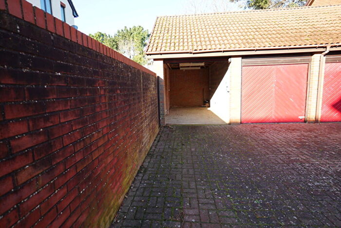 Garage / Parking To Rent In Newlyn Way, Ports, PO6