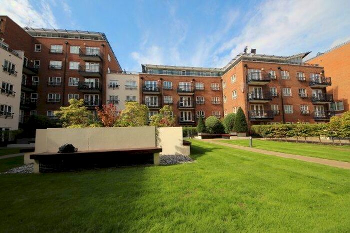 2 Bedroom Flat To Rent In Royal Quarter, Kingston Upon Thames, KT2