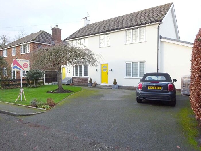 3 Bedroom Detached House For Sale In Hastings Close, Thornton-Cleveleys, Lancashire, FY5