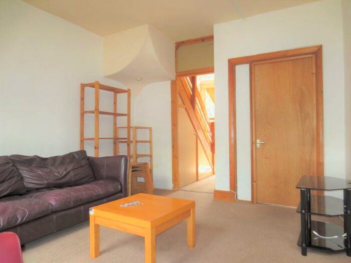 4 Bedroom Terraced House To Rent In Milner Road, Brighton, BN2