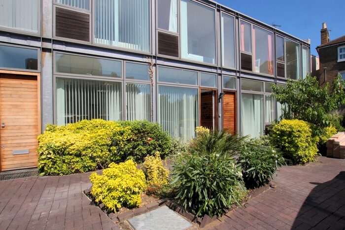 4 Bedroom Terraced House To Rent In Felix Place, London, SW2