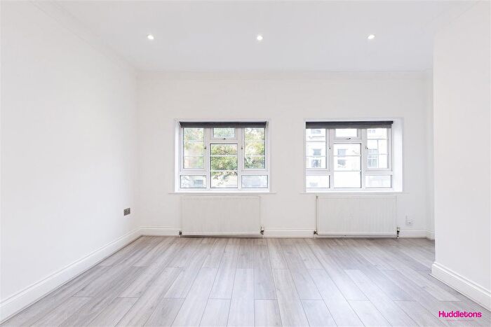 1 Bedroom Flat To Rent In Hercules Street, London, N7