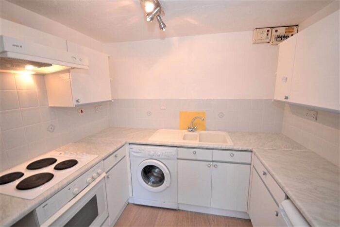 1 Bedroom Flat To Rent In Hirondelle Close, Duston, Northampton, NN5