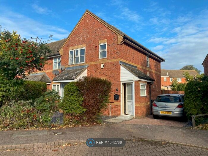 3 Bedroom Semi-Detached House To Rent In Sopwith Way, Shortstown, Bedford, MK42