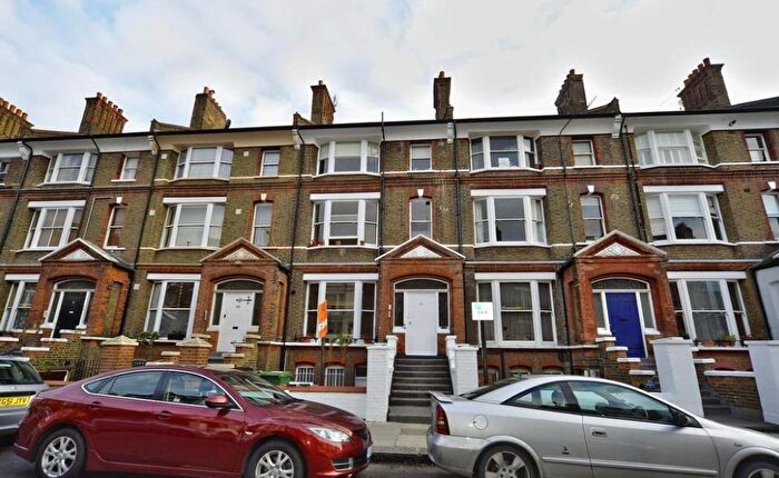 1 Bedroom Apartment To Rent In Birchington Road, Kilburn, London, NW6