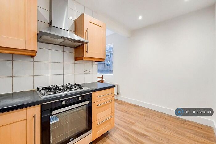 2 Bedroom Flat To Rent In Archway Road, London, N6