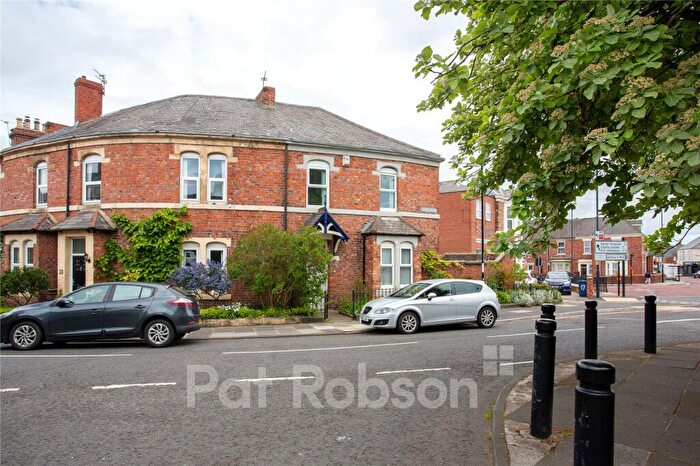 4 Bedroom End Of Terrace House To Rent In Sidney Grove, Fenham, Newcastle Upon Tyne, NE4