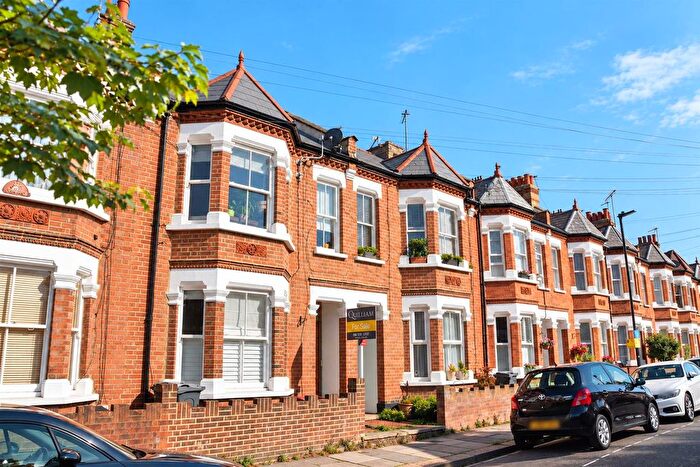 1 Bedroom Flat For Sale In Fff Mafeking Avenue, Brentford, TW8