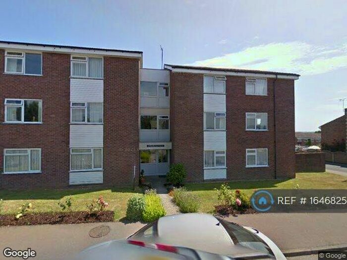 2 Bedroom Flat To Rent In Mulberry Court, Petworth, GU28
