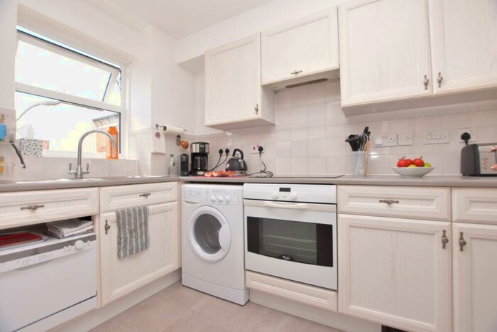 1 Bedroom Apartment For Sale In Glaisher Street, Greenwich, SE8