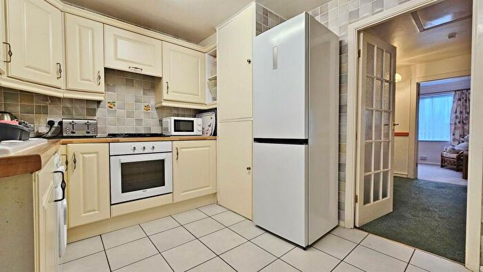 2 Bedroom Detached Bungalow For Sale In Sadlers Close, Kirby Cross, CO13