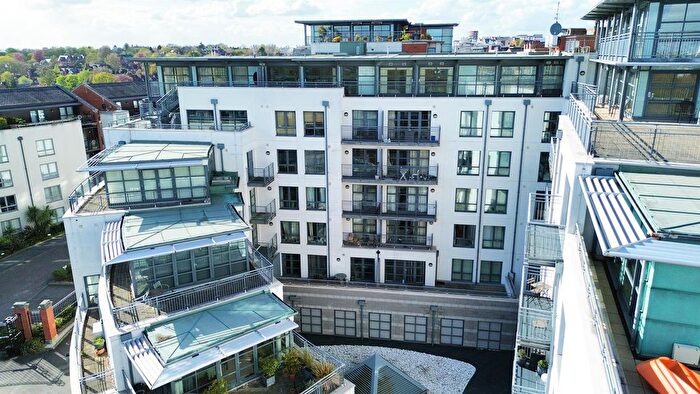2 Bedroom Flat For Sale In Standard Hill, Nottingham, NG1