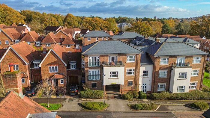 2 Bedroom Flat For Sale In Trubwick Avenue, Waverley House, RH16