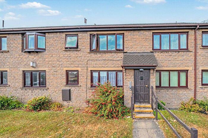 2 Bedroom Flat For Sale In Lower Town Street, Bramley, Leeds, West Yorkshire, LS13