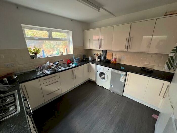 6 Bedroom House To Rent In Lodge Road, Portswood, Southampton, SO14