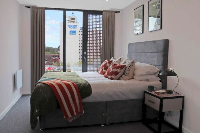 2 Bedroom Apartment To Rent In The Interchange, Stockport, SK3