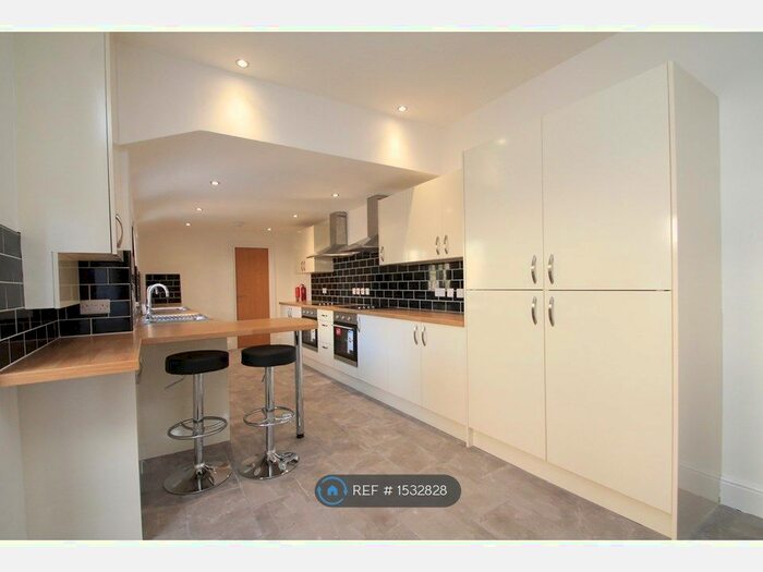 7 Bedroom Terraced House To Rent In Llandough Street, Cardiff, CF24