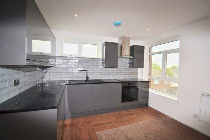 2 Bedroom Flat To Rent In Hatherley Road Sidcup, DA14