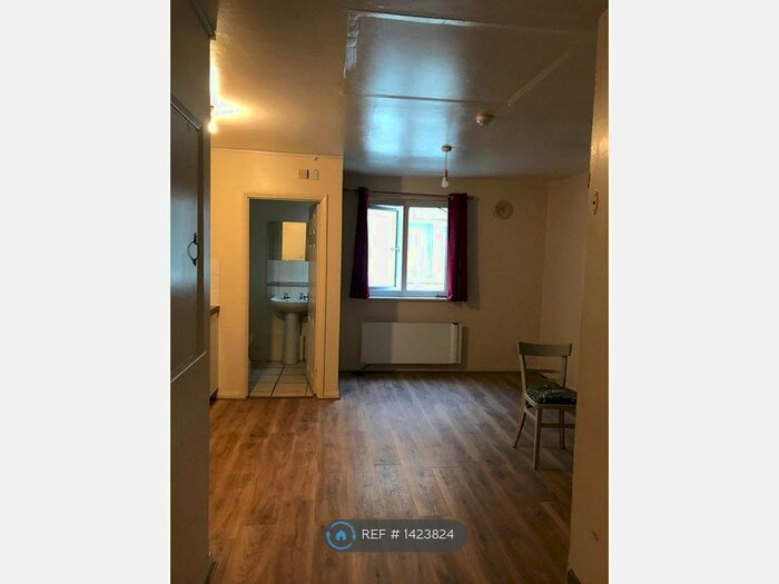 Studio To Rent In Nora Court, Chatham, ME4