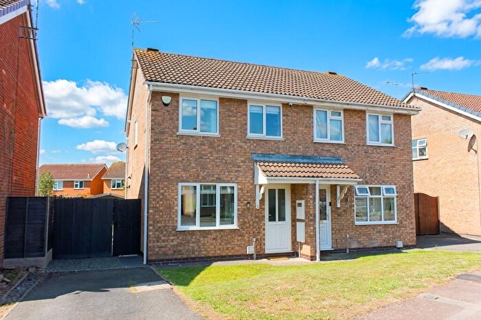 3 Bedroom Semi-Detached House For Sale In Coulson Close, Whetstone, LE8