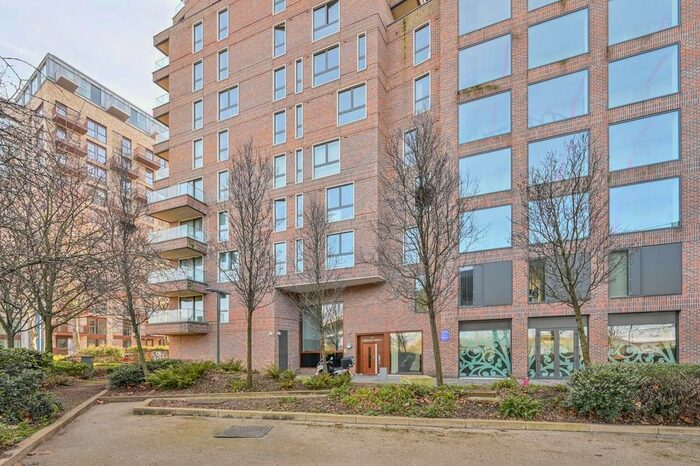 1 Bedroom Flat For Sale In Connaught Heights, Silvertown, London, E16