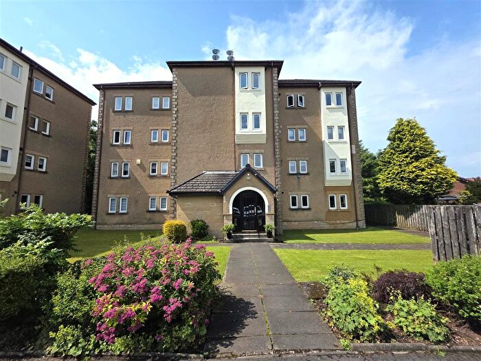 2 Bedroom Flat To Rent In Innes Court, Stewartfield, East Kilbride, G74