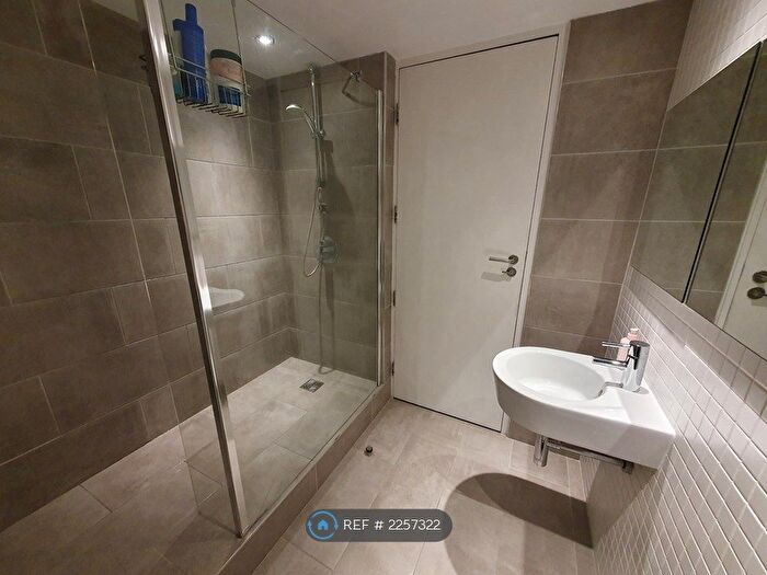 2 Bedroom End Of Terrace House To Rent In Jubilee Street, Salford, M6