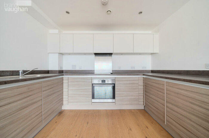 2 Bedroom Flat To Rent In The Boardwalk, Brighton Marina Village, Brighton, East Sussex, BN2
