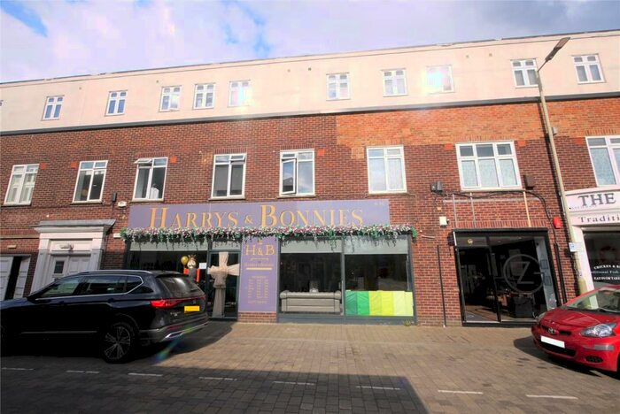 Apartment To Rent In Arcade Chambers, St Thomas Road, Brentwood, CM14