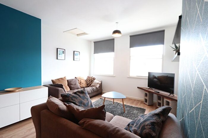 2 Bedroom Flat To Rent In Flat, A West Street, St. Philips, Bristol, BS2