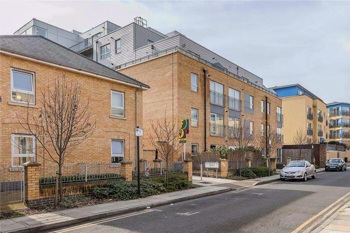 1 Bedroom Flat To Rent In Taylor House, Storehouse Mews, Westerry, Canary Wharf, London, E14