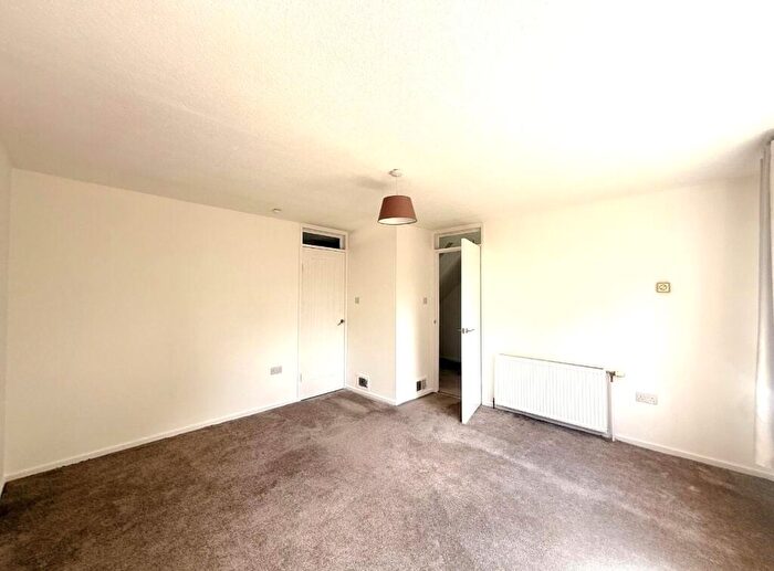 3 Bedroom Terraced House To Rent In Teal Crescent, East Kilbride, G75