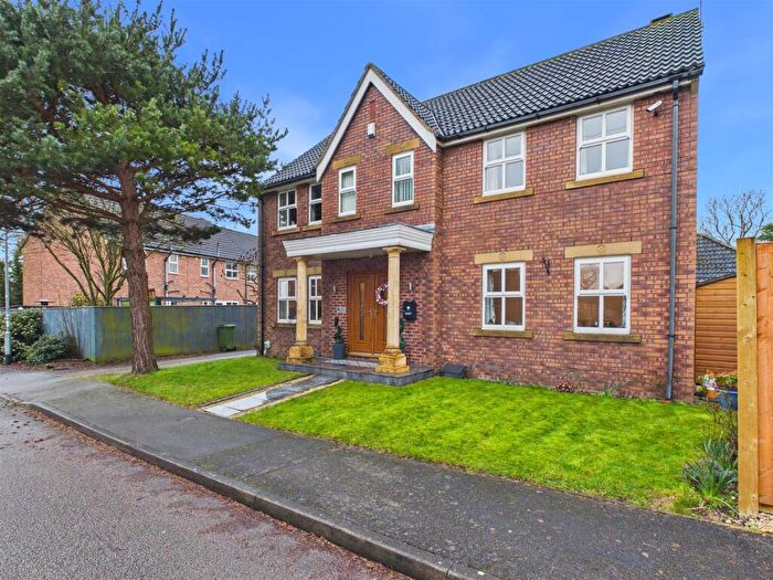 5 Bedroom Detached House For Sale In The Ridings, North Ferriby, HU14