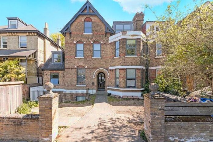 1 Bedroom Flat To Rent In Chatsworth Road, Croydon, CR0