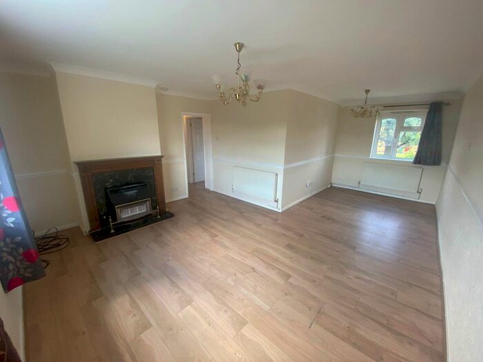2 Bedroom Flat To Rent In Thorncroft Way, Walsall, WS5