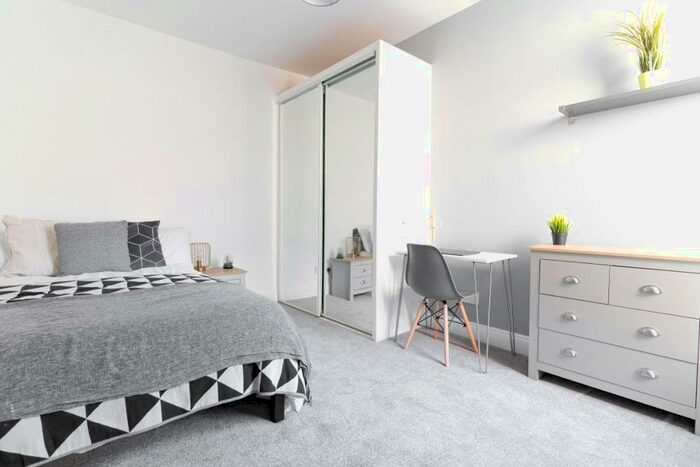 5 Bedroom House To Rent In Orchard Road, Southsea, Hampshire, PO4