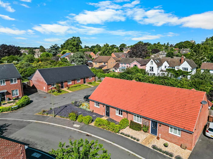 2 Bedroom Semi-Detached Bungalow For Sale In Ballingers, Shrivenham, Swindon, SN6