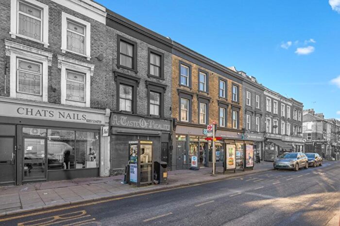 1 Bedroom Flat For Sale In Chatsworth Road, London, E5