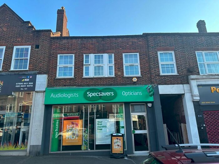 2 Bedroom Flat To Rent In Central Road, Worcester Park, KT4