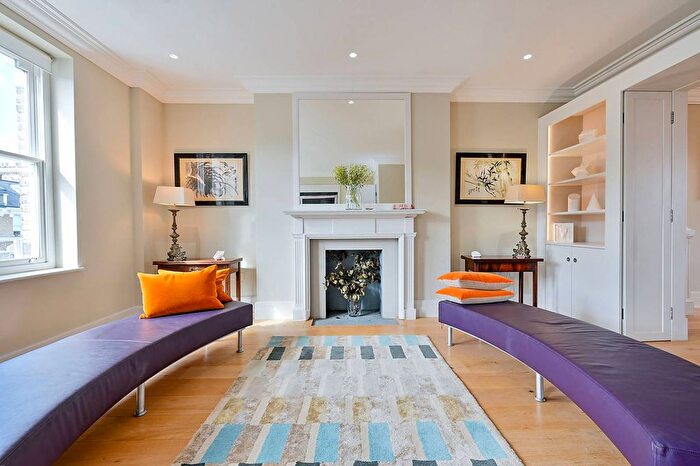 3 Bedroom Flat To Rent In Sinclair Road, Brook Green, London, W14