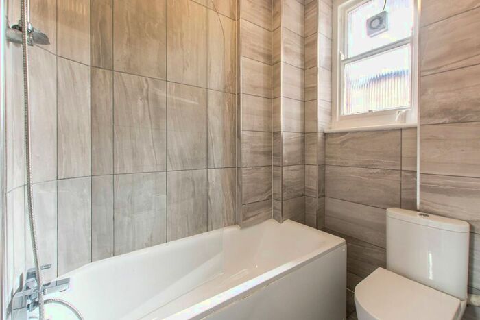1 Bedroom Flat To Rent In Grove End House, St John's Wood, London, NW8