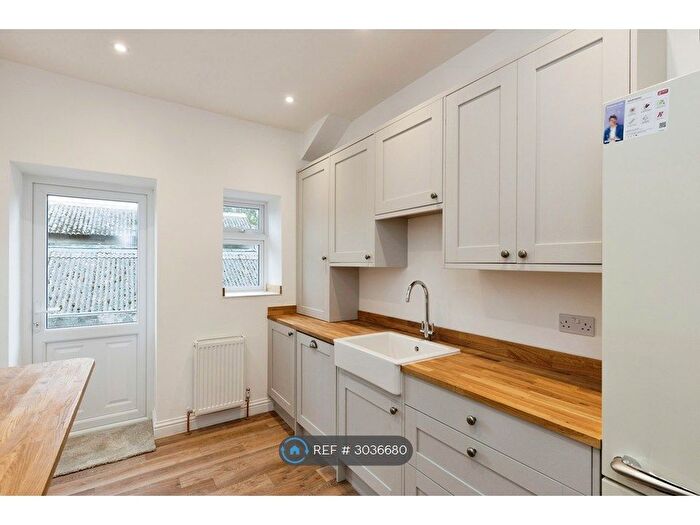1 Bedroom Flat To Rent In The Avenue, Cirencester, GL7