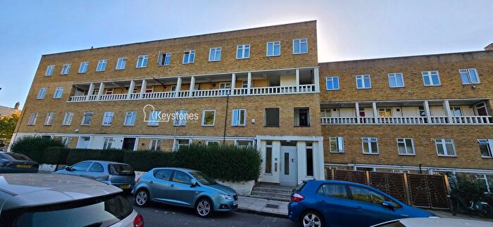 3 Bedroom Maisonette For Sale In Ricardo Street, Poplar, E14