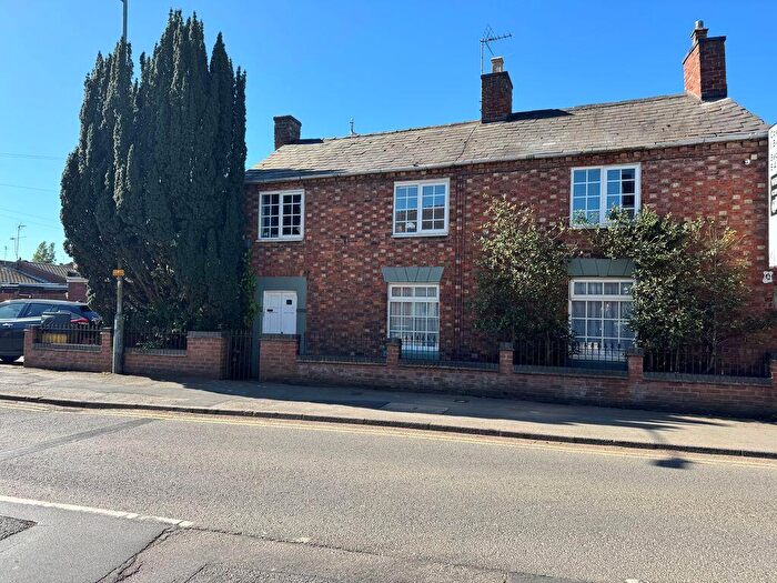 3 Bedroom Cottage For Sale In School Road, Bulkington, CV12